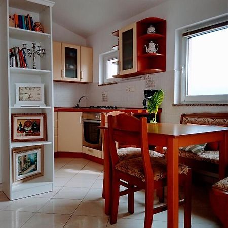 Apartmani Nikolina Ražanac Zewnętrze zdjęcie