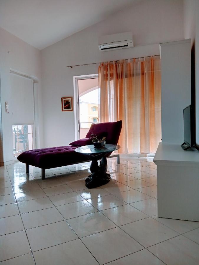 Apartmani Nikolina Ražanac Zewnętrze zdjęcie